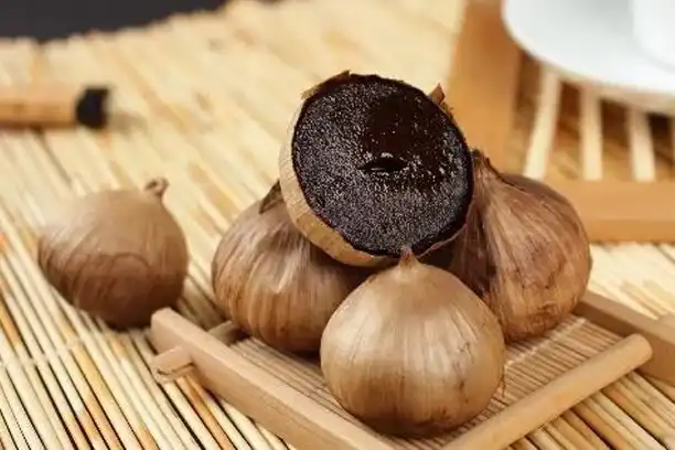 What to do with black garlic?